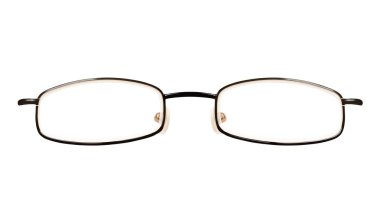 Bir portreye başvurmak için beyaz arkaplanda izole edilmiş gözlük