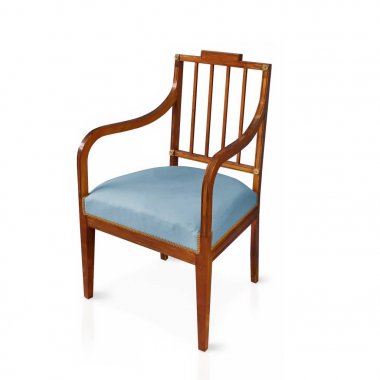 Beyaz arka plan üzerinde izole eski ahşap sandalye