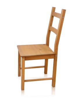 Tahta sandalye beyaz arka planda izole edilmiş. Kırpma yolu ile tasarım ögesi