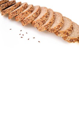 Ekmek beyaz arkaplanda izole edildi