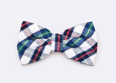 Tartan papyonu beyaz arkaplanda izole edildi