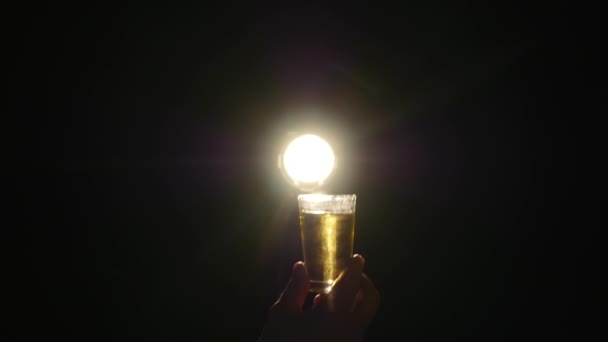 différents objets sur le fond du projecteur 