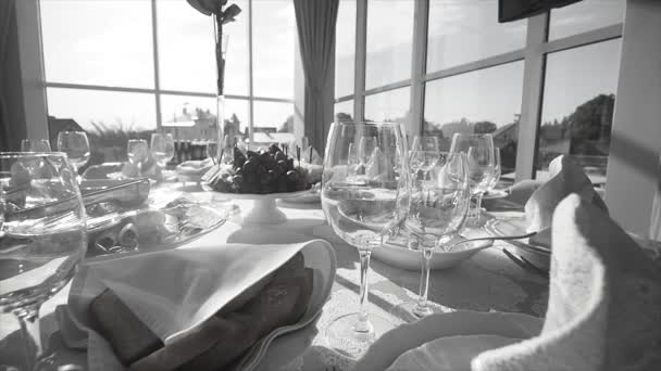 Beautiful serving exquisite wedding table. black and white video — Stock Video