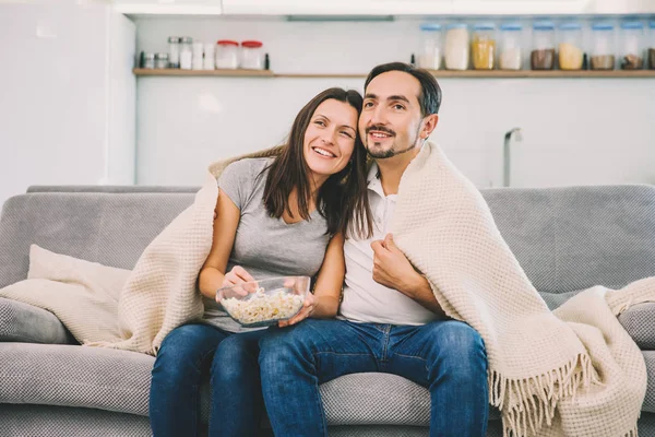 Bir kadın ve kocası Tv göçebe