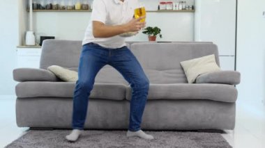 Kocam bira ve patlamış mısır sever