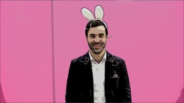 Genç karizmatik pembe çift. Baş beylik kulakları ile. Bu sırasında kişi havuç duman taklidi yapıyor ve eşi, çekici bir görünüm bakar. Karısı onu öper