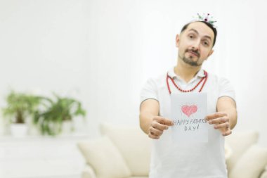 Babalar günün kutlu olsun. Babam poz veriyor..