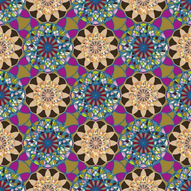 Renkli farklı renk seçenekleri sunan mozaik mandala arka plan