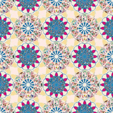 Renkli farklı renk seçenekleri sunan mozaik mandala arka plan