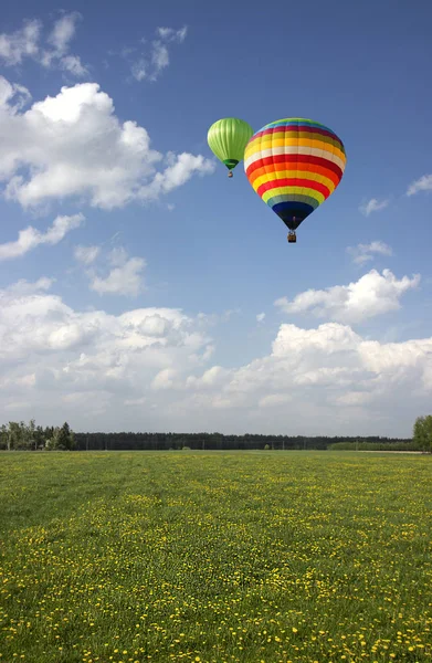 Balony Nad Polami Rowniny — Stockfoto