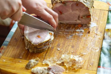 Paskalya masasında mezeler - yemek pişirme.