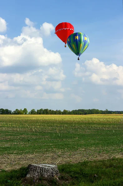 Vol Romantique Montgolfière Dessus Sol — Photo