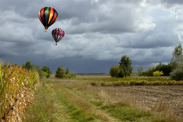 Romantische Ballonfahrten Hoch Über Der Erde — Stockfoto