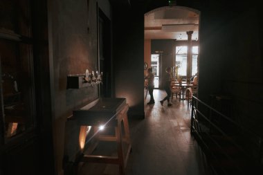 Patenciler oynamak ve onun performansı gösteren Barcelona