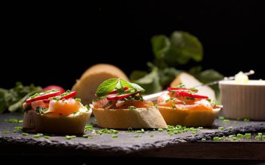 Lezzetli gevrek somon sandviç