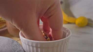 Juicy karpuz ve ceviz ile Amerikan gözleme dekorasyon