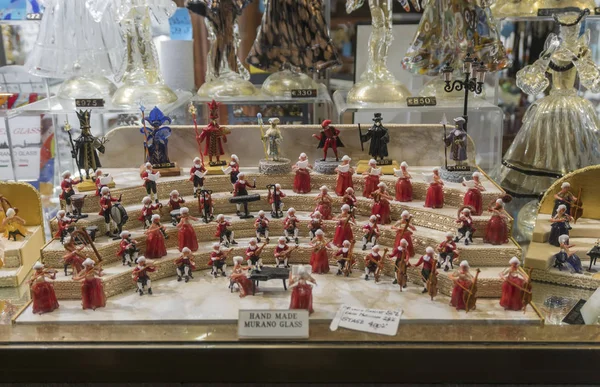 Oyuncaklar Orkestrası Murano cam yapılmıştır