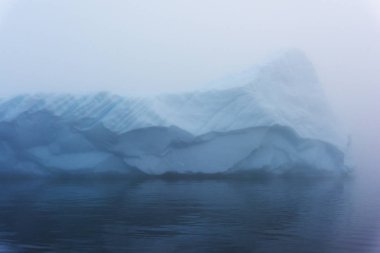 Grönland Kuzey Buz Denizi üzerinde Arctic buzdağları