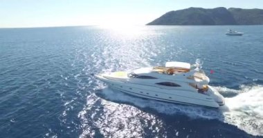 denizin üzerinde gidiş Lüks Yat