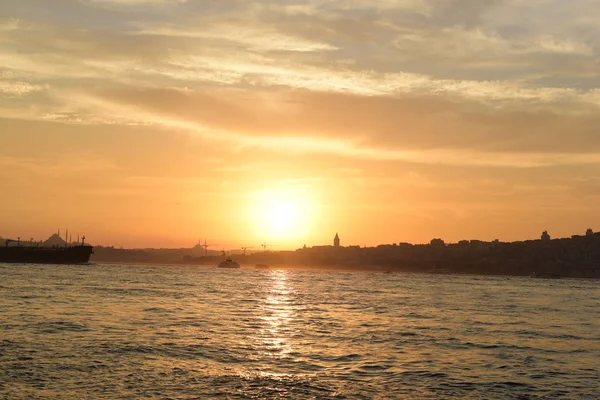 Χρώμα Πορτοκαλί Ηλιοβασίλεμα Κωνσταντινούπολη — Φωτογραφία Αρχείου