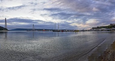 Istanbul Yavuz Sultan Selim Köprüsü gün batımında