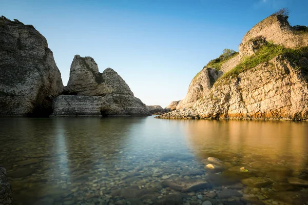 Nádherná Přírodní Krajina Skály Moři — Stock fotografie