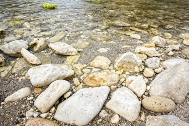 kayalar ve deniz ile doğa manzara