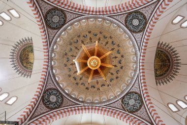 İstanbul Süleymaniye Camii'nin tavan manzarası