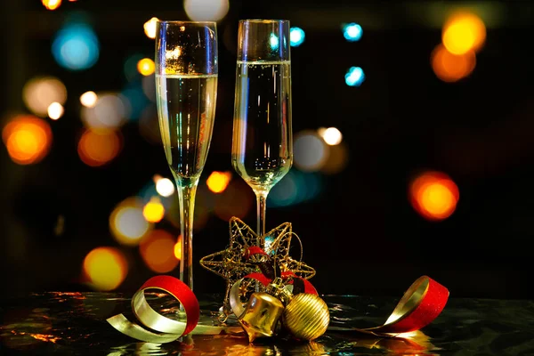 Christmas Komposition Med Ett Glas Mousserande Vin Juldekorationer Och Cork — Stockfoto