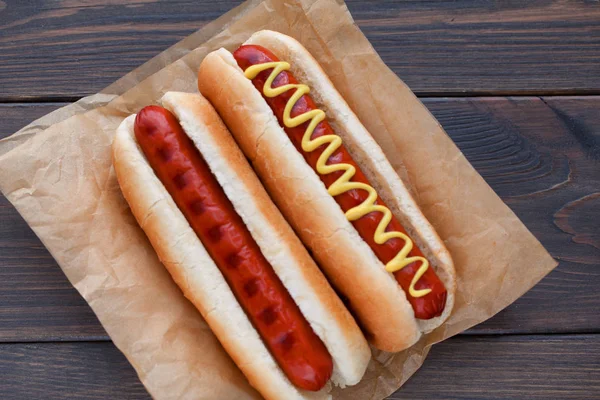 Barbecue Grilled Hot Dog with Yellow Mustard — Stock Photo, Image