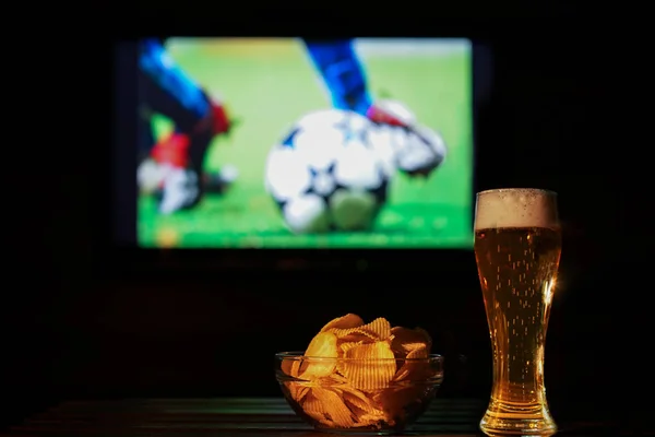 kasırga sonra düşmüş bir ağaç