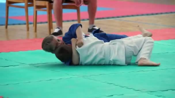 MINSK, BELARUS- April 22, 2018: Judo kids competion indoors — Stock Video