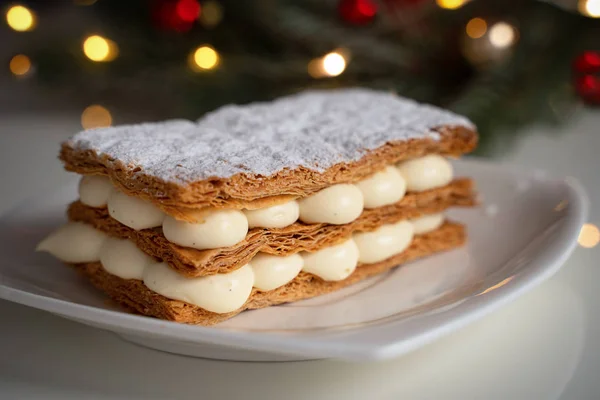 Her zamanki gibi kremalı kek.