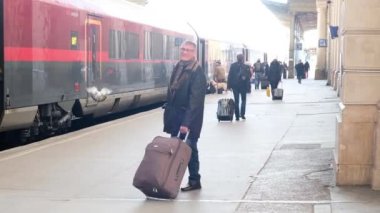 Railjet Tren Garı insanlara Budapest, Macaristan - Ocak, 2019: