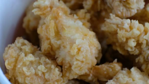 Porzione di pepite chiken, macro shot — Video Stock