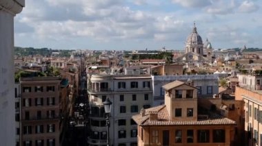 İtalya, Roma - Ekim 2019: Roma, İtalya, San Pietro 'nun dar sokaklarına bakın