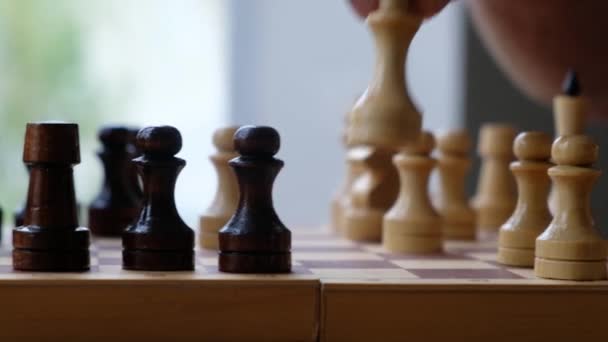 Somebody play chess, chessboard close up — Stock Video