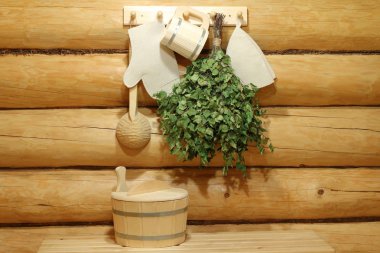 Geleneksel sauna ve banyo aksesuarları.
