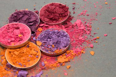 Turuncu, Pembe, Mor, Eflatun ve Kırmızı Siyah arka planda Eshelhadow ezildi