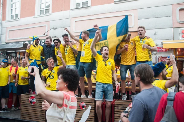 Nowgorodzie Rosja 2018 Fani Piłki Nożnej Gamefans Szwecji Korei Dniu — Zdjęcie stockowe