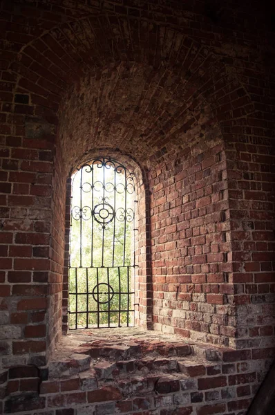 Ventana Iglesia Ortodoxa Abandonada —  Fotos de Stock