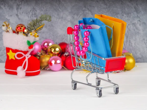 Carrito Compras Con Regalos Navidad Venta Navidad Año Nuevo — Foto de Stock