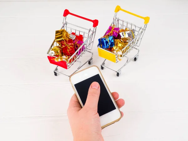 Vozík Pro Supermarket Mobilní Telefon Koncept Online Nakupování Internetu — Stock fotografie