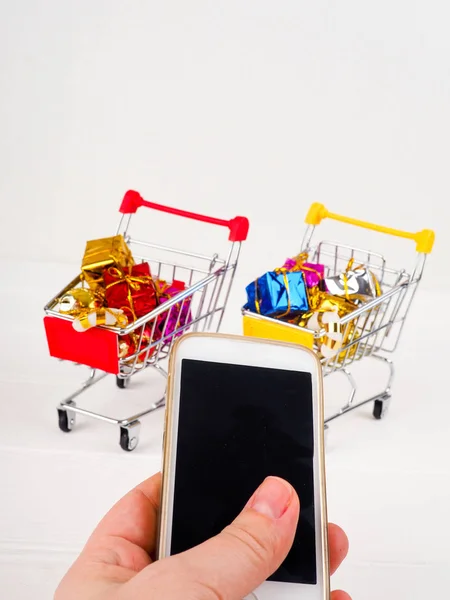 Carrito Para Supermercado Teléfono Móvil Concepto Compras Línea Internet —  Fotos de Stock