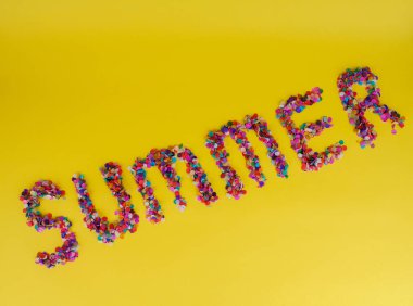 konfeti, konsept tatil kelime yaz