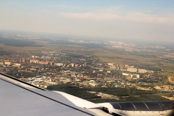 Letecký Pohled Letadla Obloze Městě — Stock fotografie
