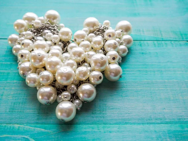 Das Herz Ist Mit Perlen Ausgekleidet Liebeskonzept — Stockfoto