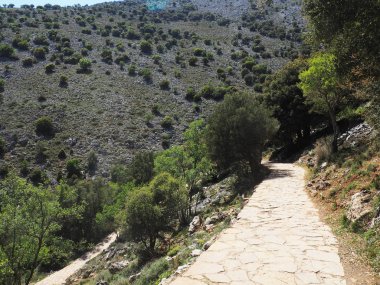 yaz güneşin dağlar, dağlar Yunanistan yolu