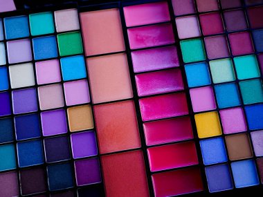 renkli gölgeler ve hediye kutusu, kavram, kozmetik, moda