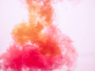 Çoklu Renkli Ateş Alevi Özeti. Mistik renkli bir duman. Renkli çizgileri olan bulanık, parlak bir soyutlama. Sihir, Doku Resmi